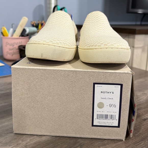 Rothy's Original Slip On Sneaker in Sandy Check Size Women's 9.5 - Picture 3 of 13